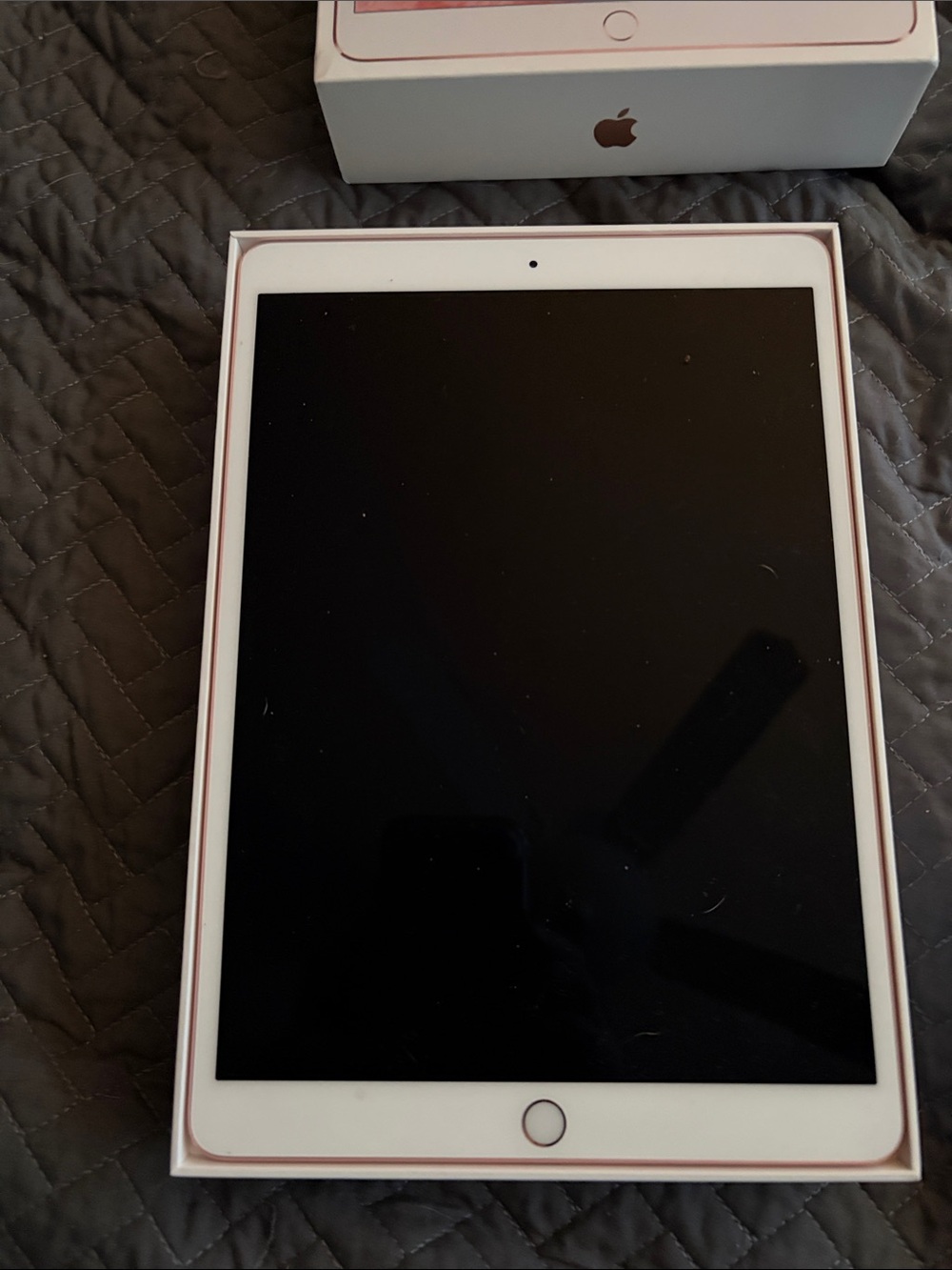 Apple iPad in Rose Gold and White - Tablet with Home Button